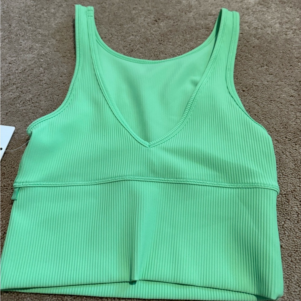 NWT lululemon tank top size 2 - Picture 3 of 4